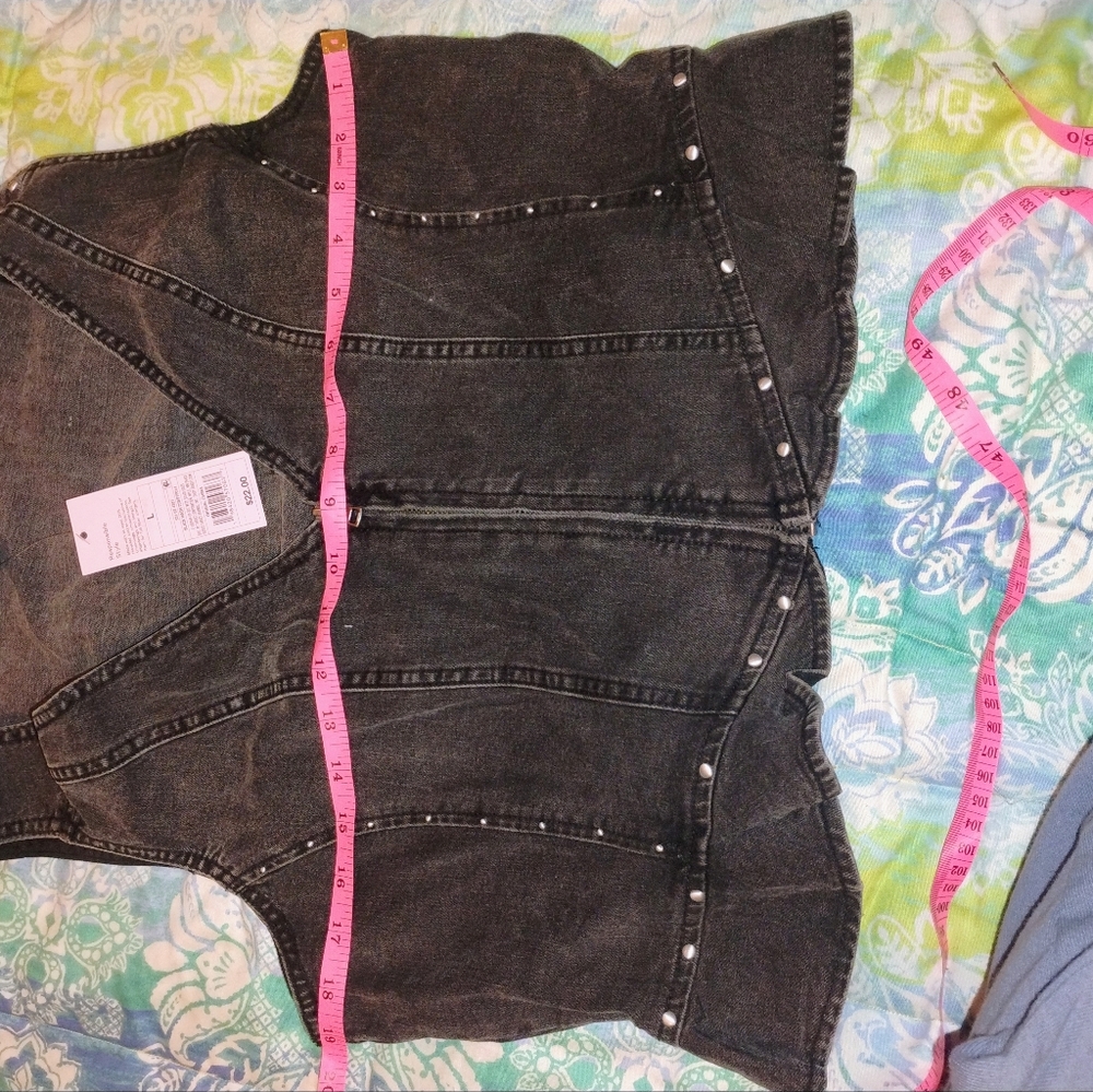 Nwt Wild Fable Denim Black Wash Zippered Vest With Silver Embellishments - Picture 5 of 6
